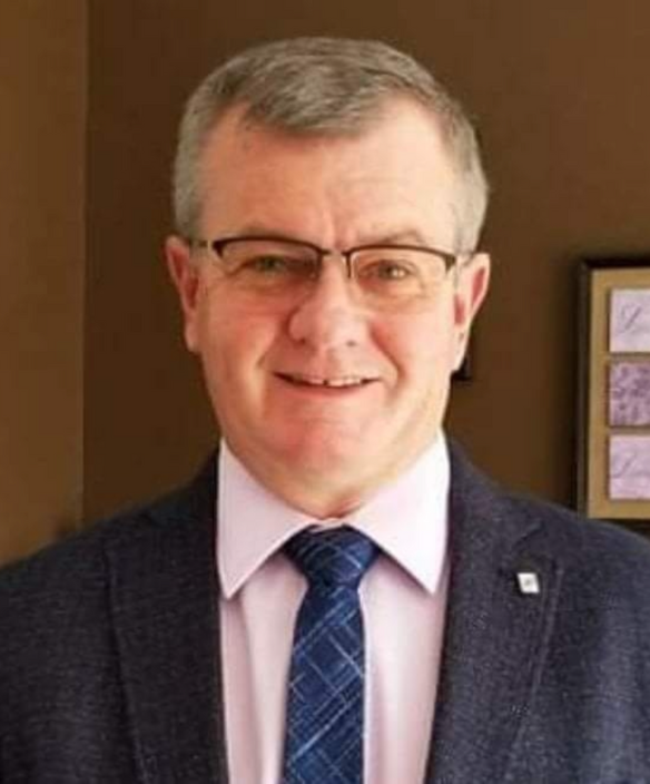  Carl Ridgeley  ( Ward-5 )